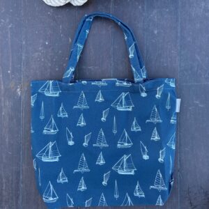 Sailing boats tote bag in dark blue
